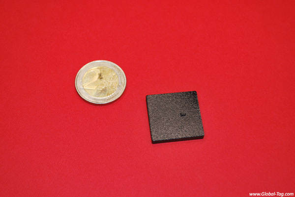 RFID UHF tag for metal surface